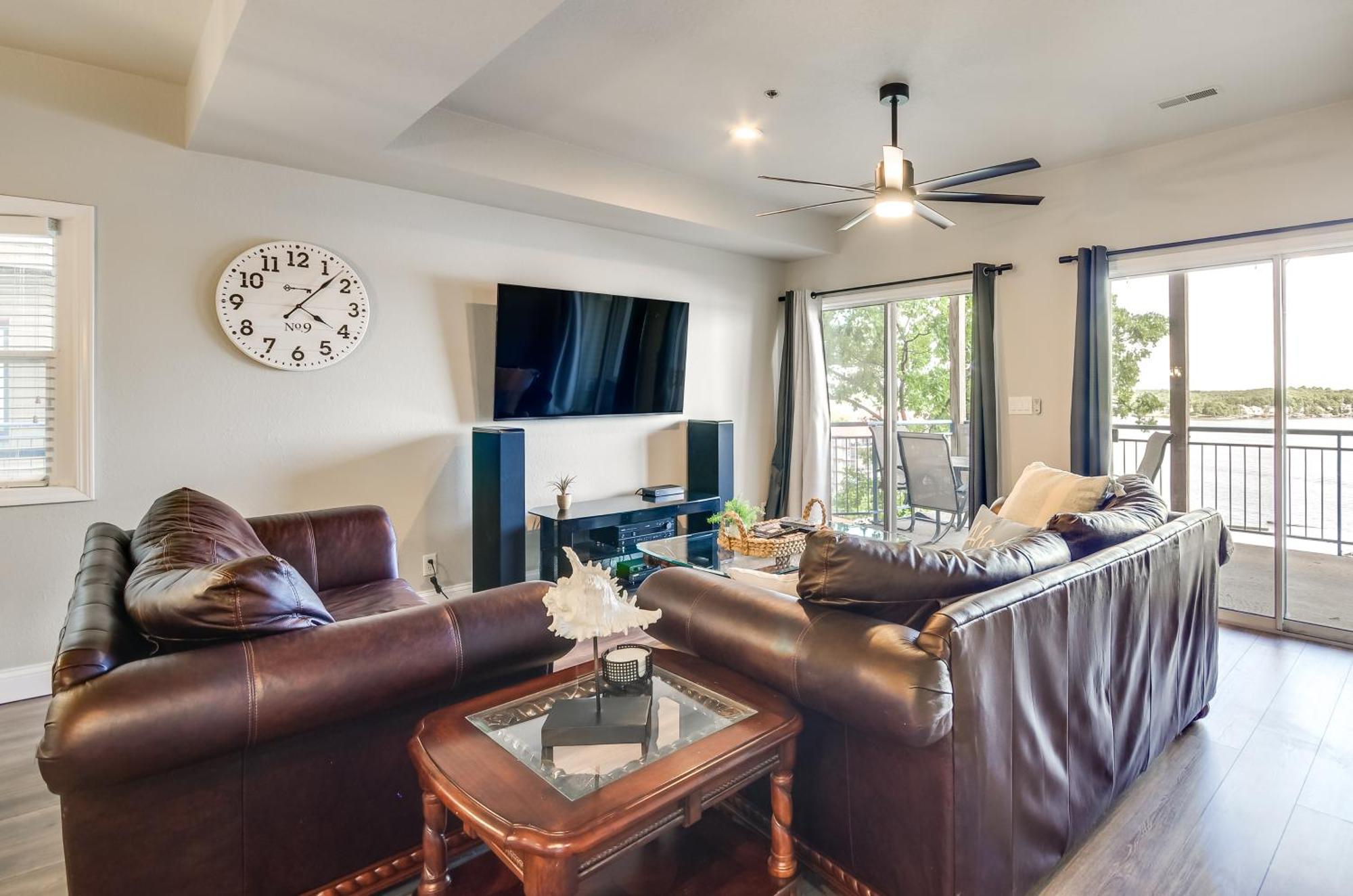 Waterfront Lake Ozark Condo With Deck And Pools Dış mekan fotoğraf
