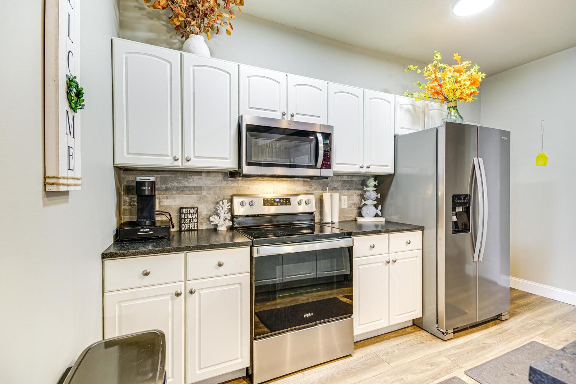 Waterfront Lake Ozark Condo With Deck And Pools Dış mekan fotoğraf